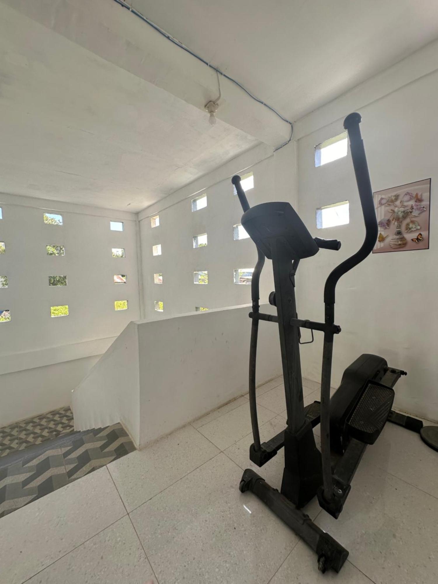 D'Flora Homestay Labuan Bajo Buitenkant foto