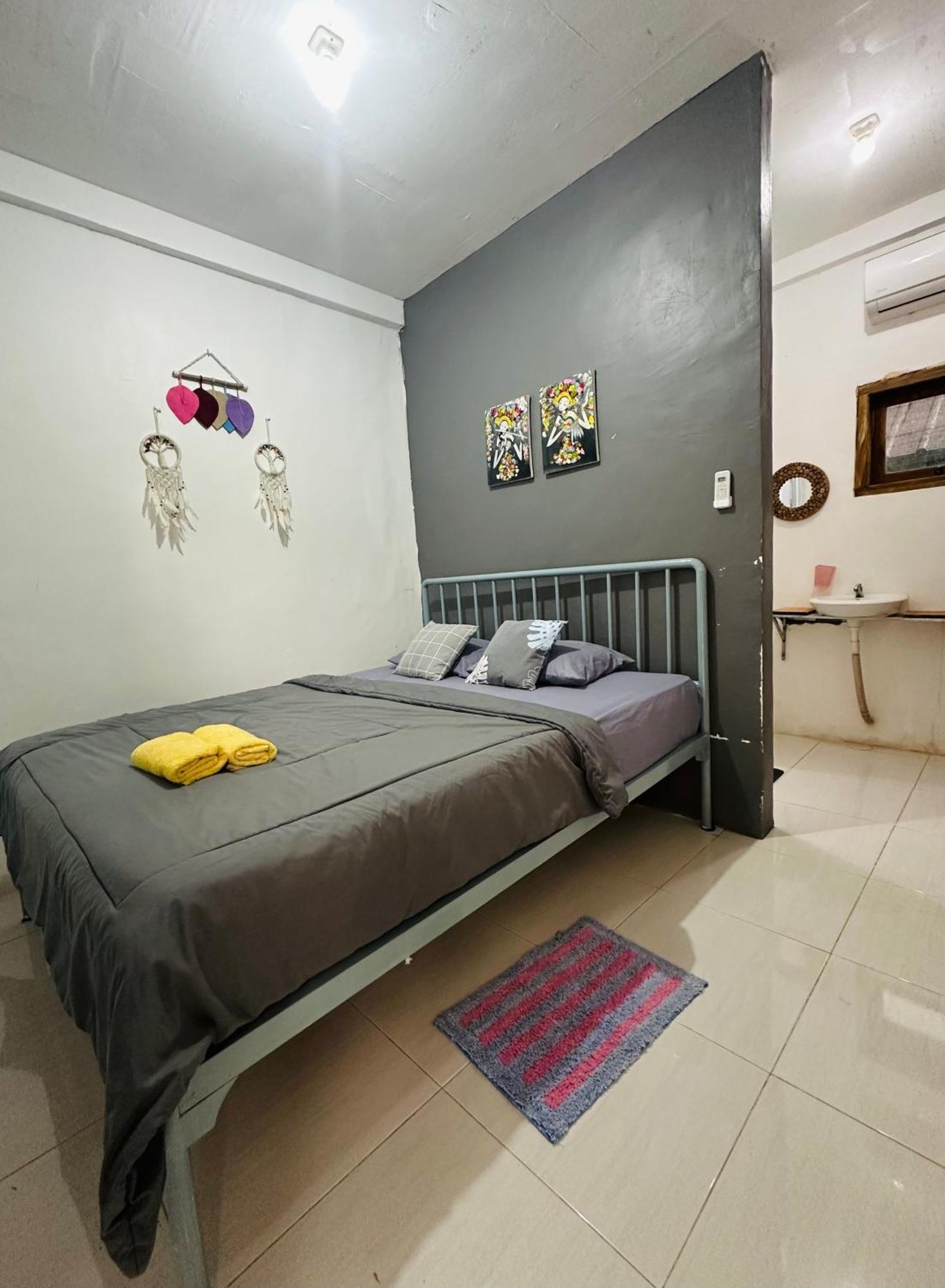 D'Flora Homestay Labuan Bajo Buitenkant foto