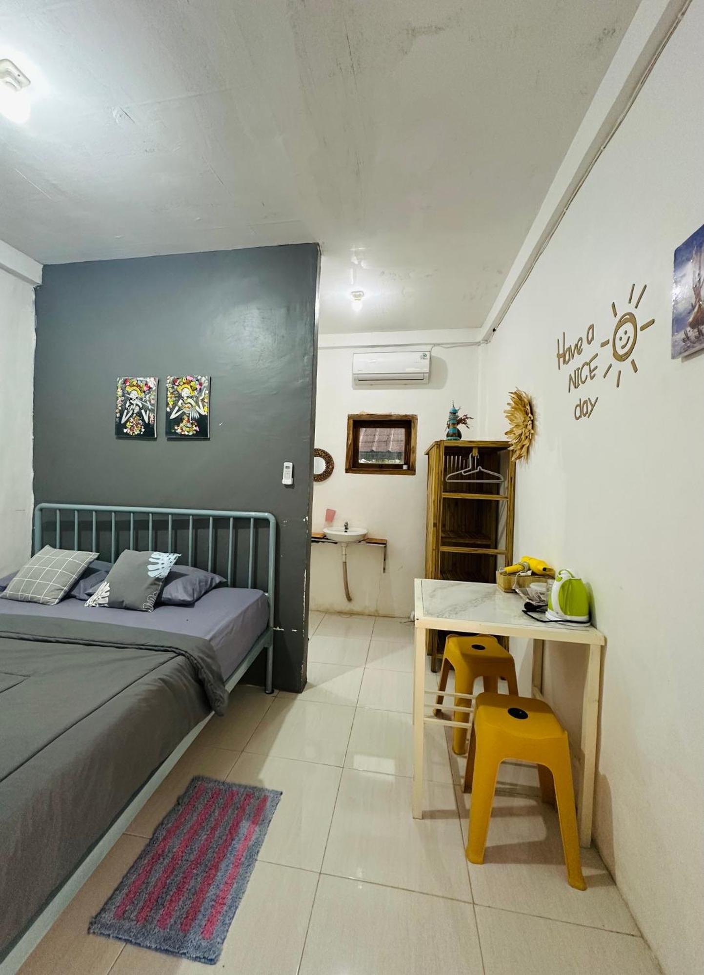 D'Flora Homestay Labuan Bajo Buitenkant foto
