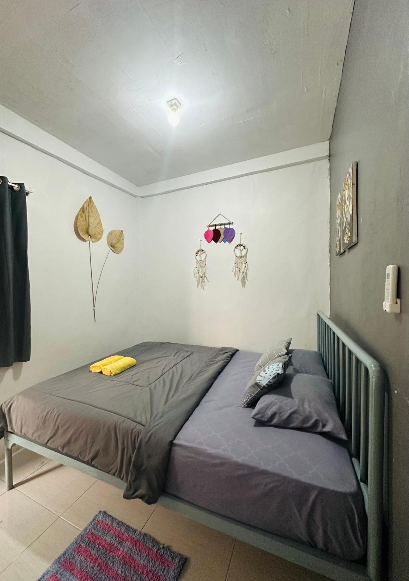 D'Flora Homestay Labuan Bajo Buitenkant foto