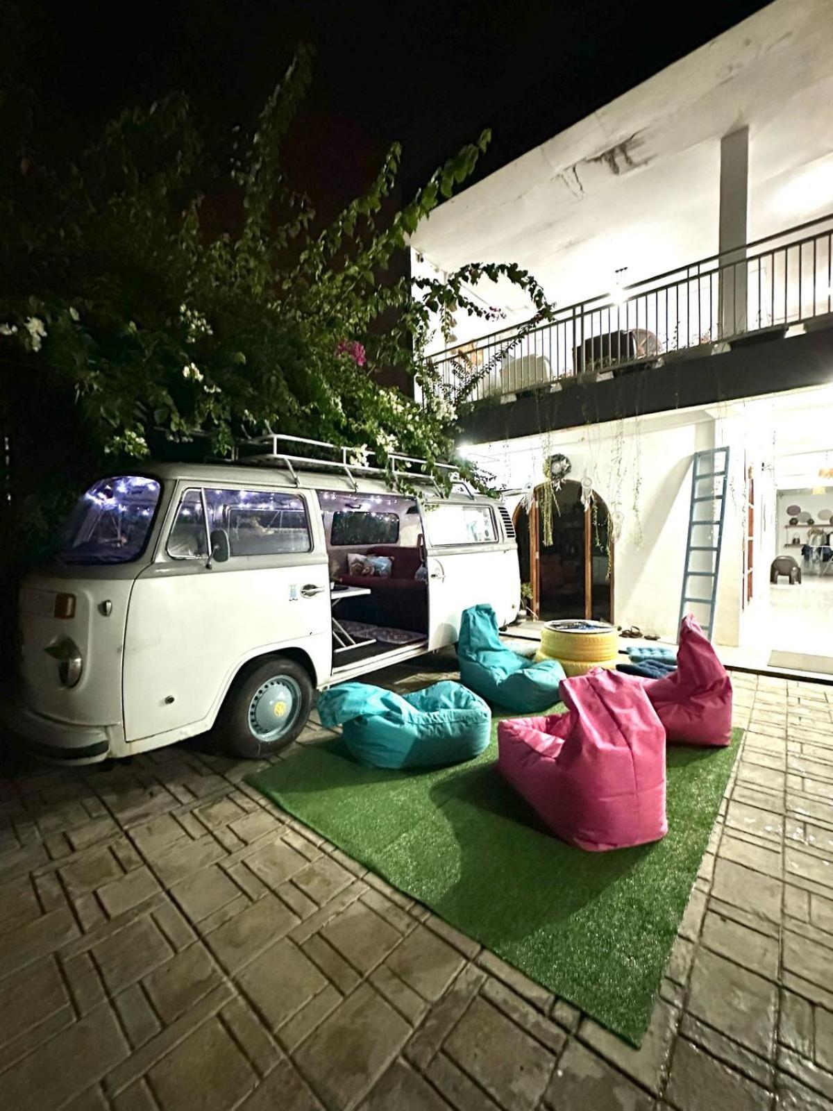 D'Flora Homestay Labuan Bajo Buitenkant foto