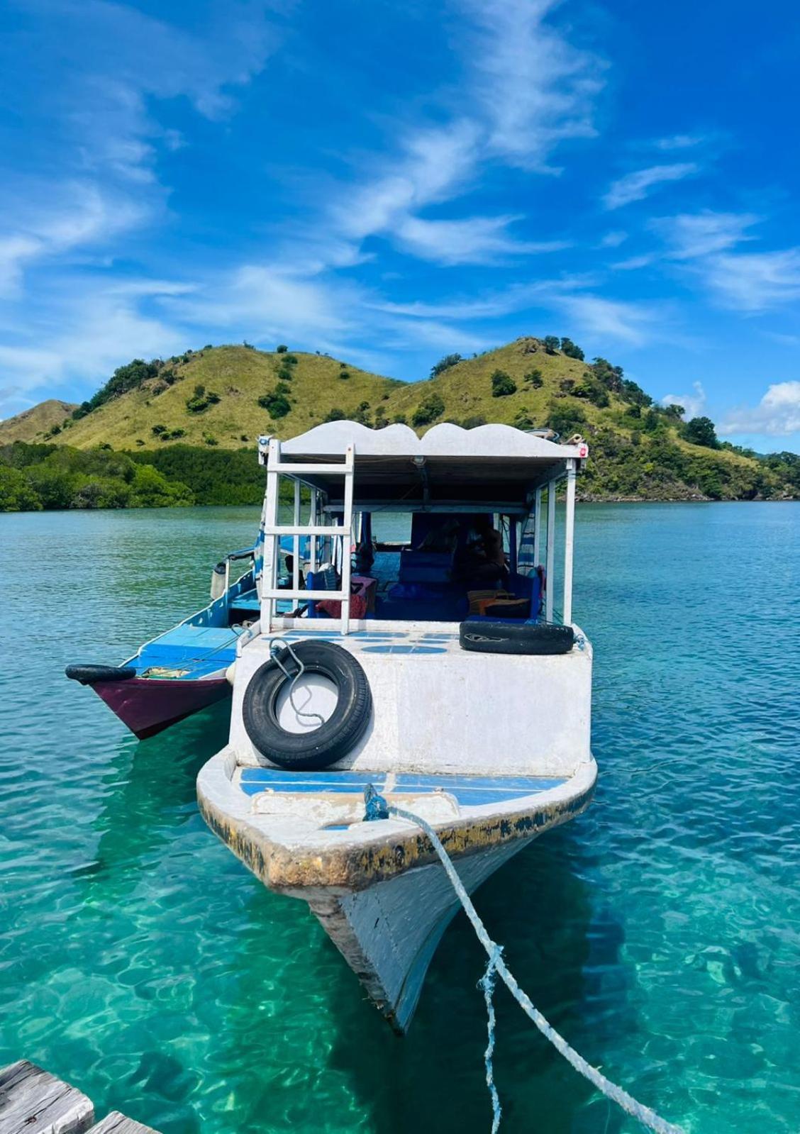 D'Flora Homestay Labuan Bajo Buitenkant foto